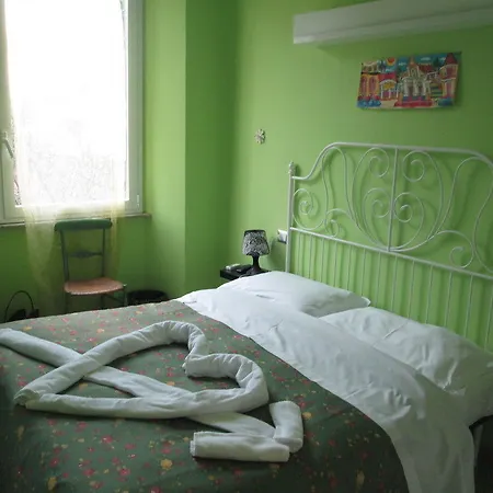 Villa 25 *