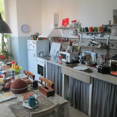 Villa 25 *